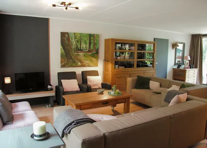 בית נופש Bosbungalow Ruighenrode