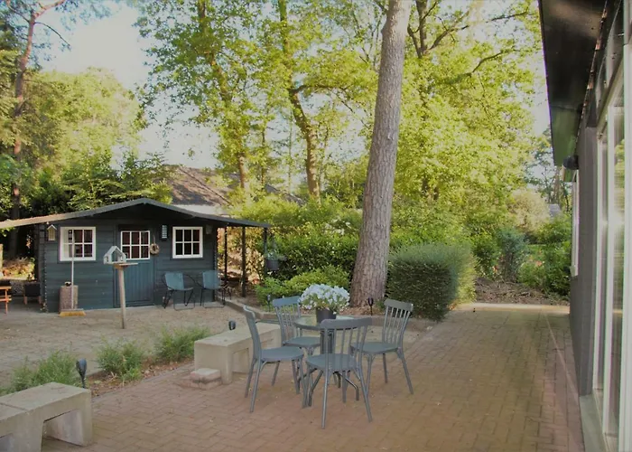 בית נופש Bosbungalow Ruighenrode לוכם