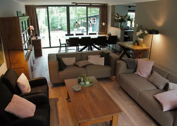 בית נופש Bosbungalow Ruighenrode *